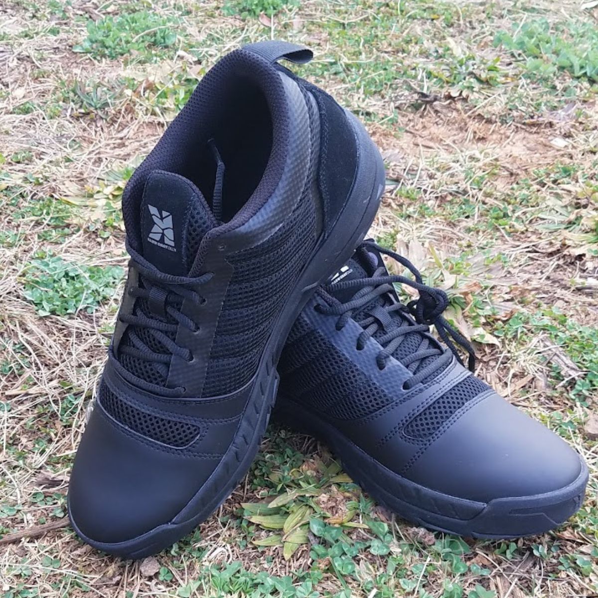 Kujo garden shoes.