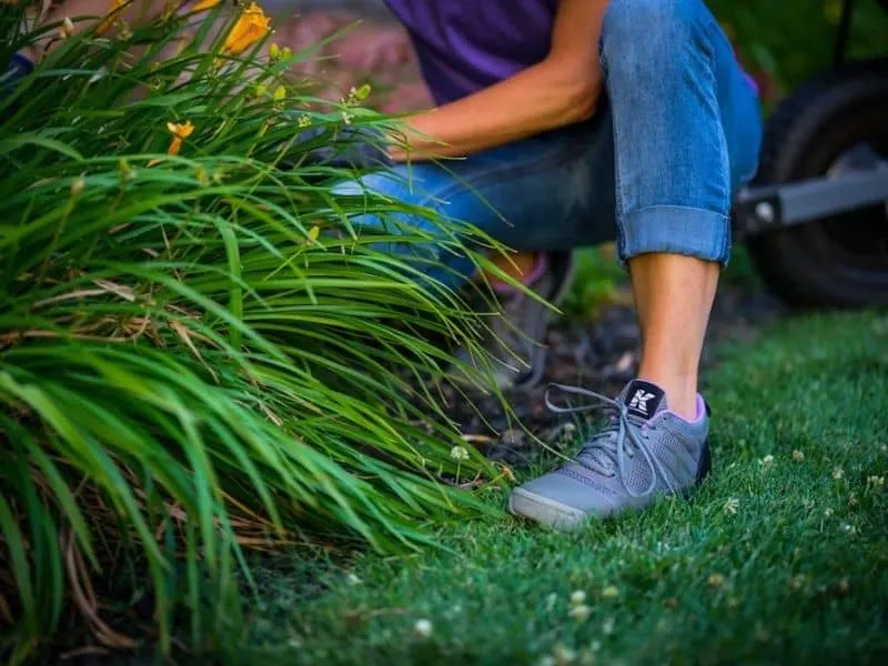 Women's yard work shoes shop