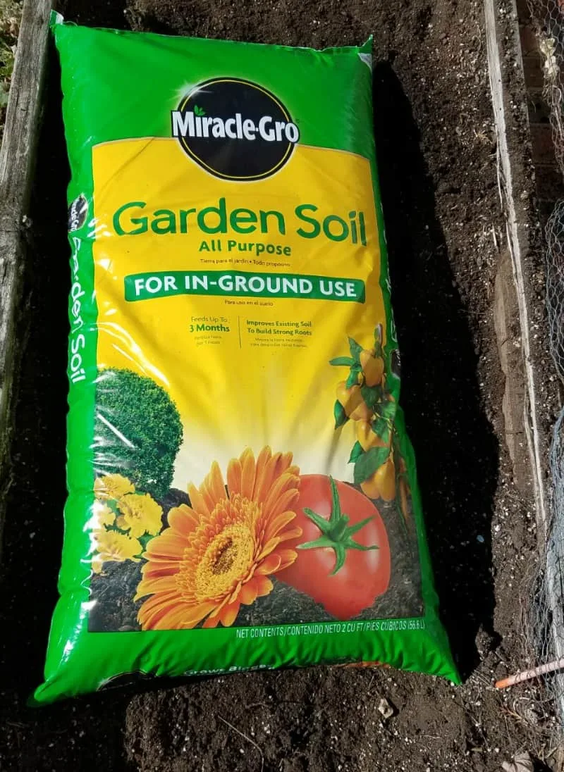 Miracle Gro garden soil