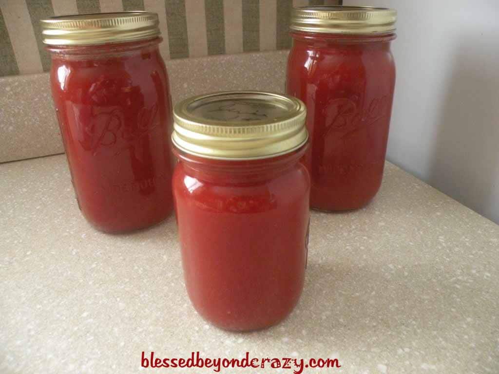 Canned tomato sauce