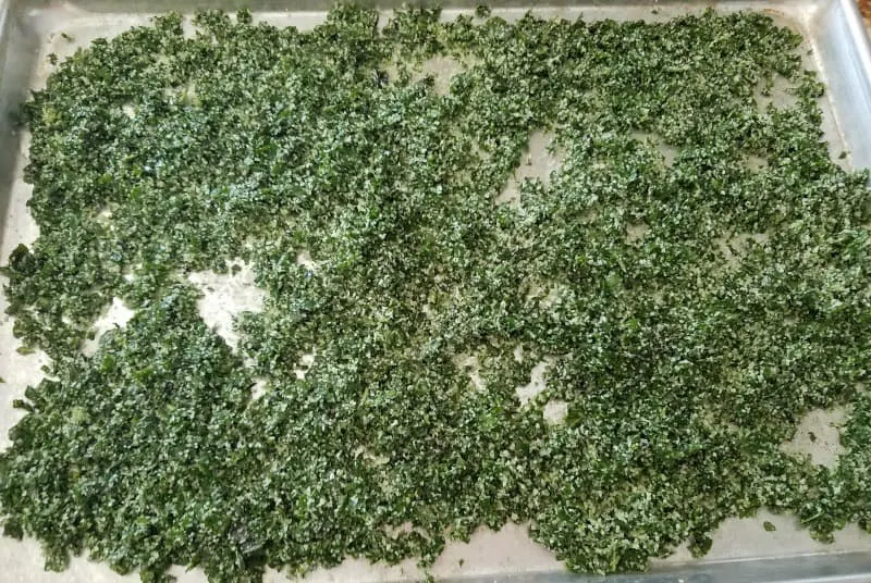 Basil salt in the baking sheet, roight after I dried it in the oven