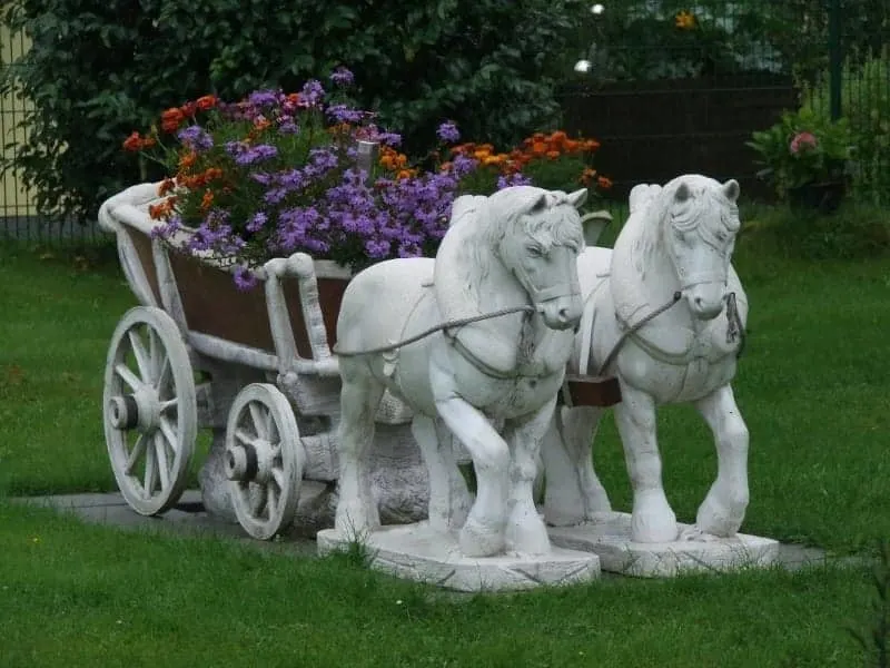Front yard horses statuette