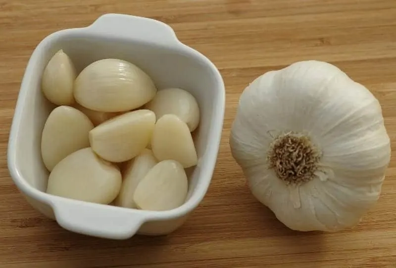 Garlic cloves ready to steam