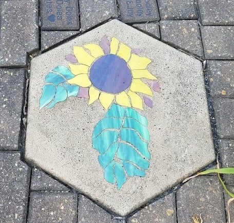 Suunflower stepping stone