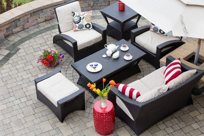 Cozy Patio Furniture on Luxury Outdoor Patio