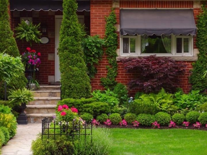 How Much Does It Cost To Landscape A Front Yard?