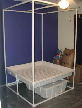 HydroPad PVC hydroponics stand