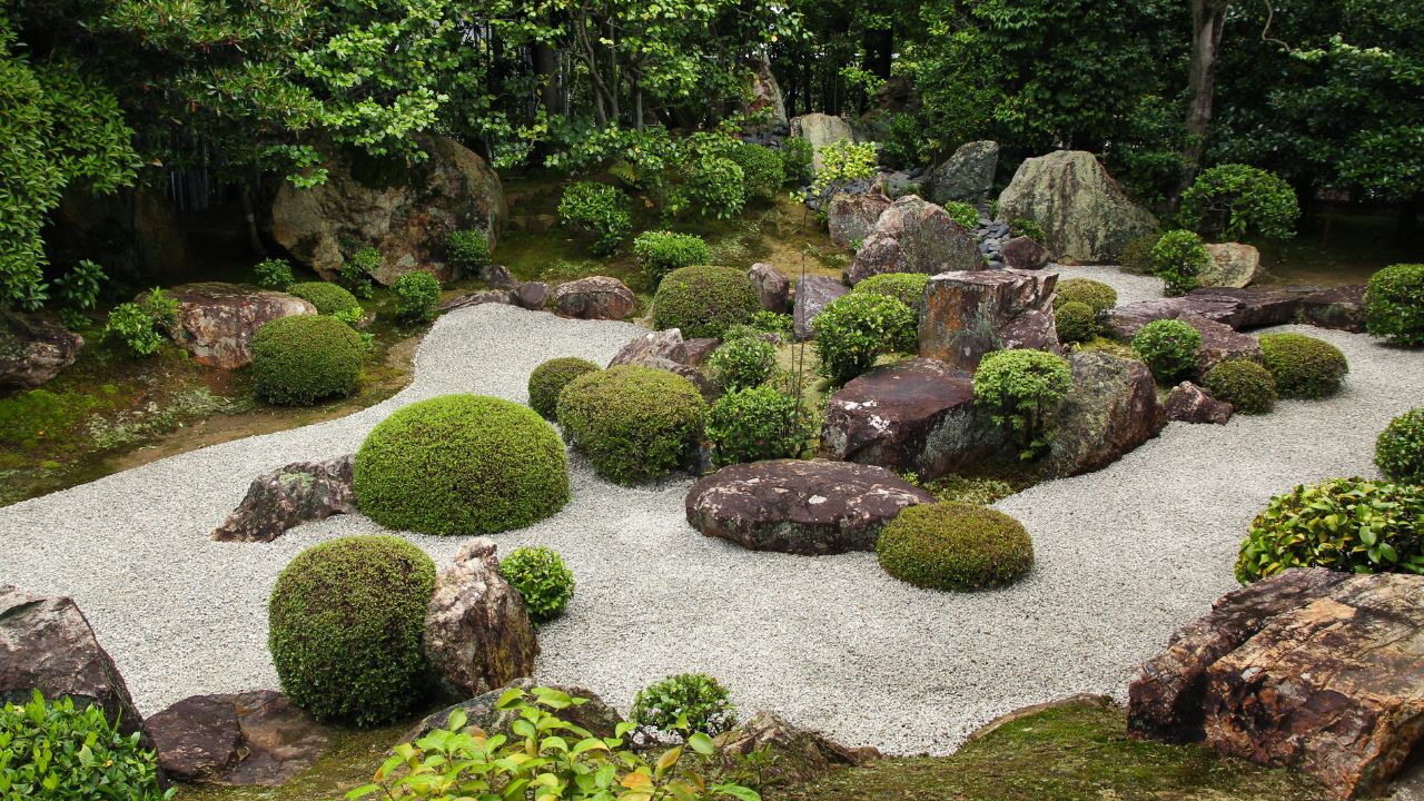 Zen garden in Kyoto (Taizo-in). Rock Garden