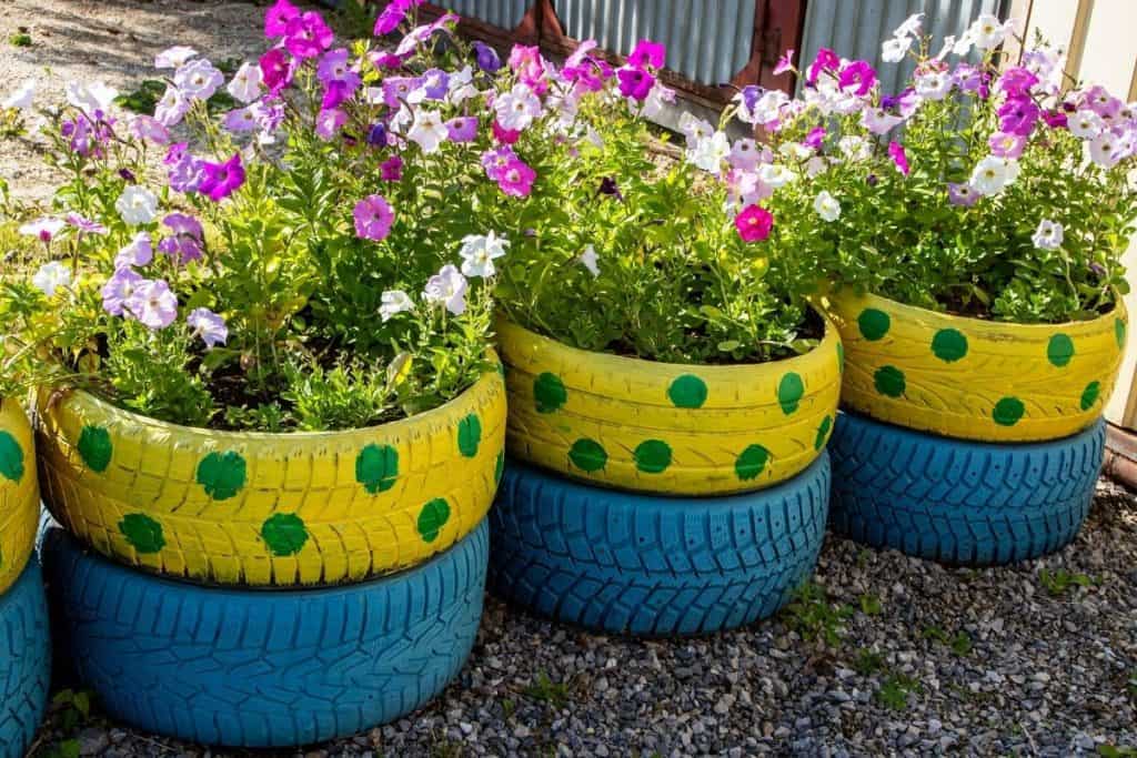 10 Recycled Tire Garden Ideas For Clever Upcycling