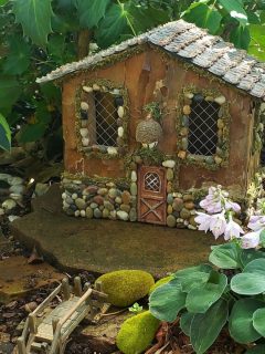 adoarable fairy house