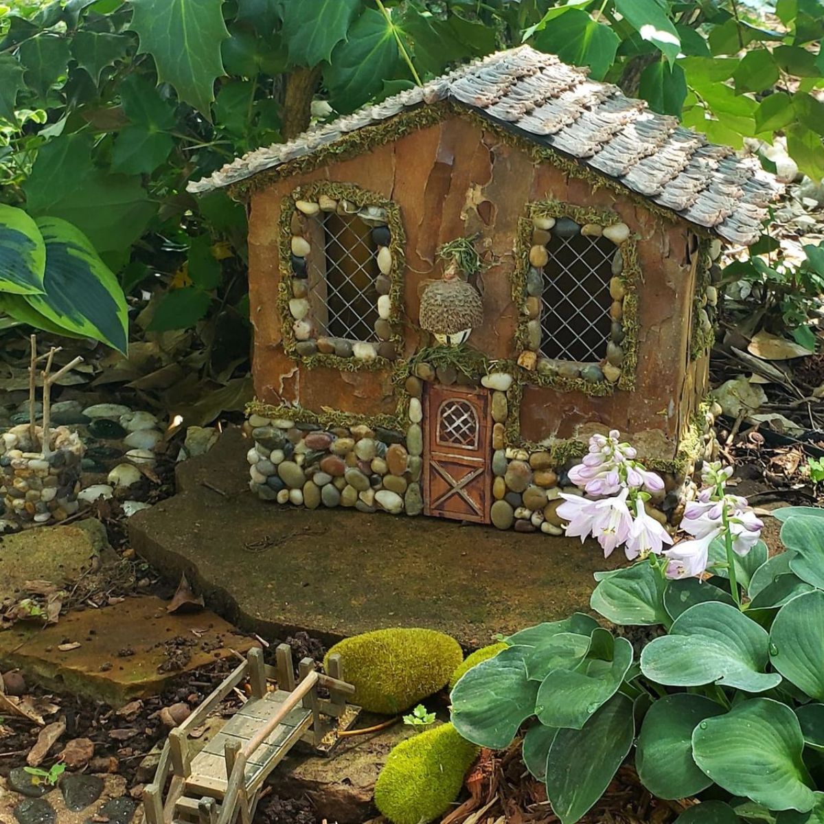 adoarable fairy house