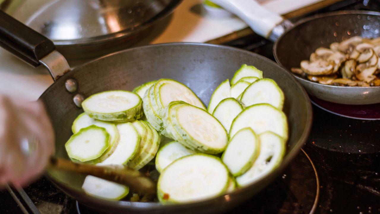 Cooking vegetables cucumber