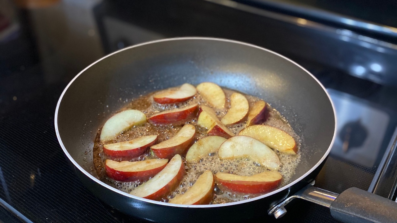 Southern food, fried apples, cooked apples