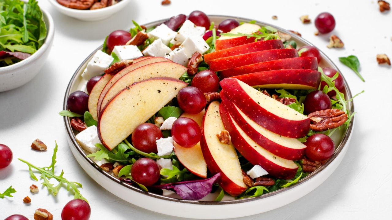Fresh Apple Salad with Grapes, Pecans, Arugula and Feta, Fall Salad 