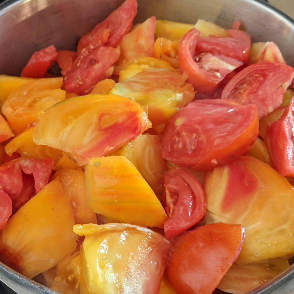 sliced tomatoes.