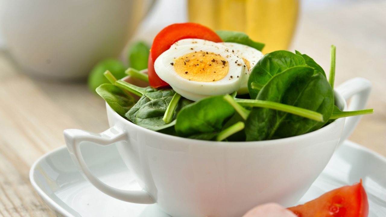 Spinach salad