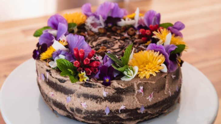 50 Flowers You Can Eat For Surprising Flavor