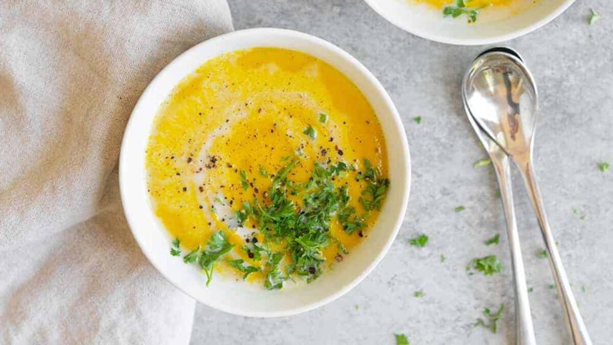Slow cooker butternut squash soup