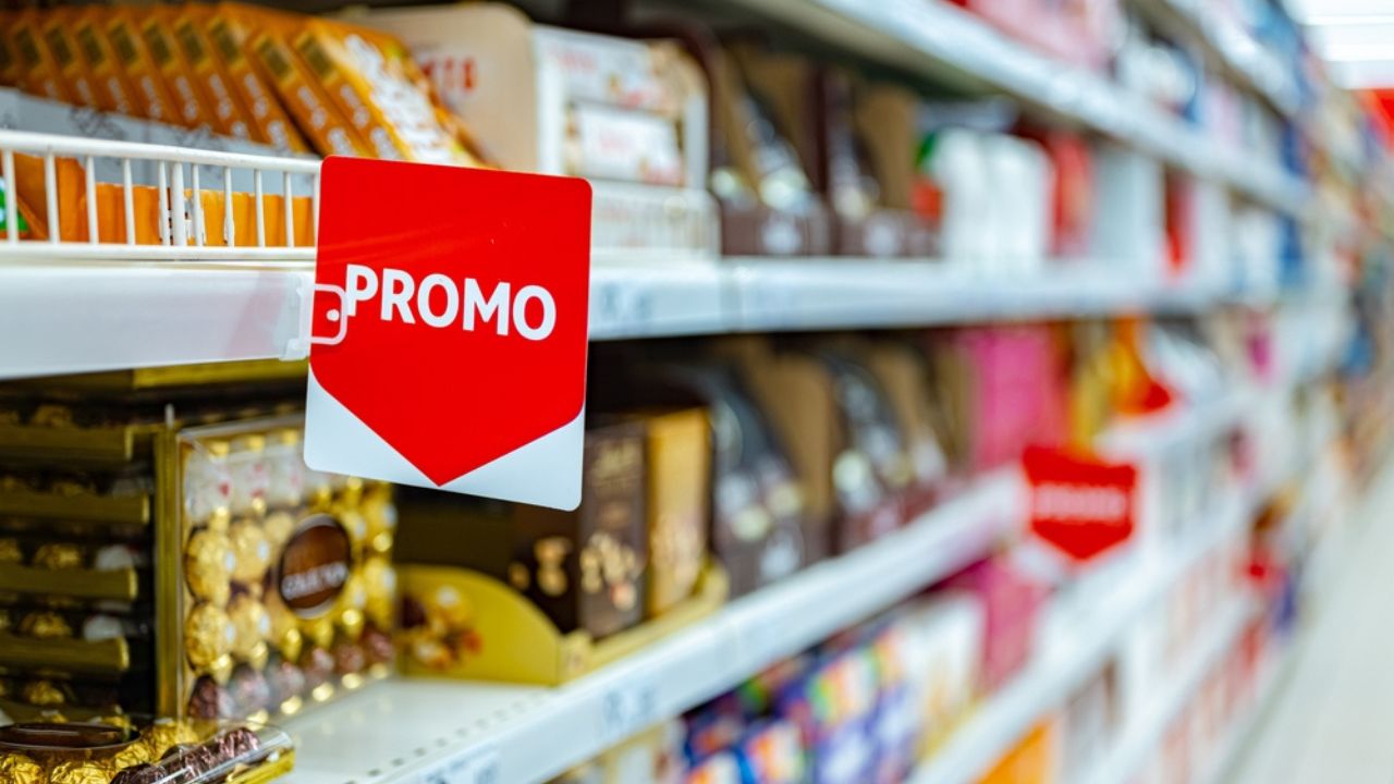 Promo sign at a shelf in a supermarket.