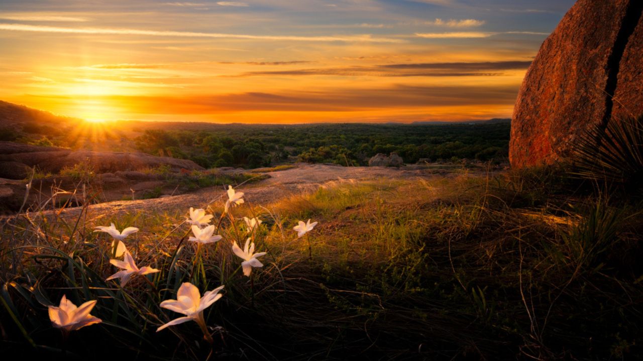 Sunrise on Enchanted Rock