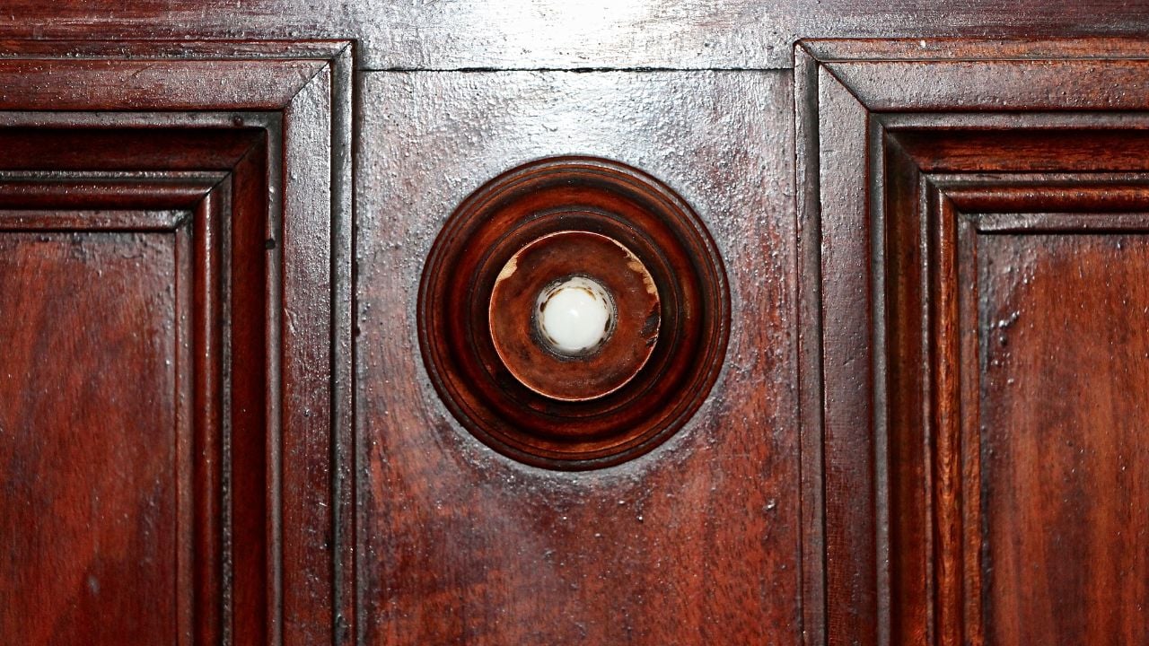 Electric bell to call the servants, First Floor Hall, George Stephen House, 1430&ndash;1440 Drummond Street, Montreal, Quebec, Canada.