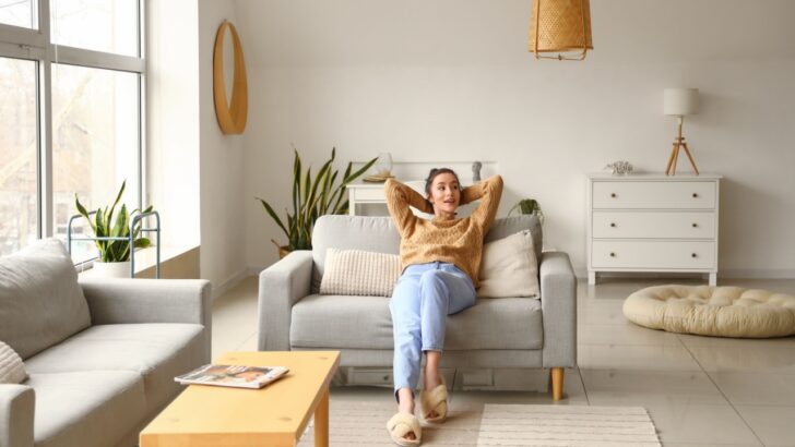 14 Things to Never Do When Living Alone