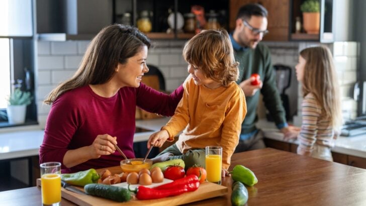 14 Ways to Encourage Independence and Resilience in the Youngest Generations