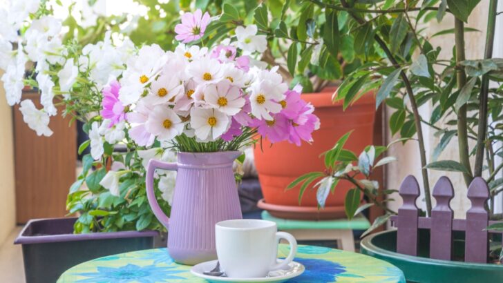 17 Vintage Finds That Make a Great Flower Vase