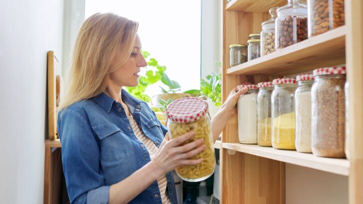 17 Important Foods to Have on Hand for Emergencies