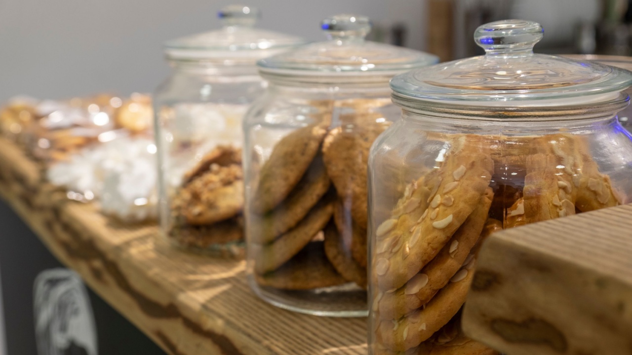 cookies with nuts in glass jars