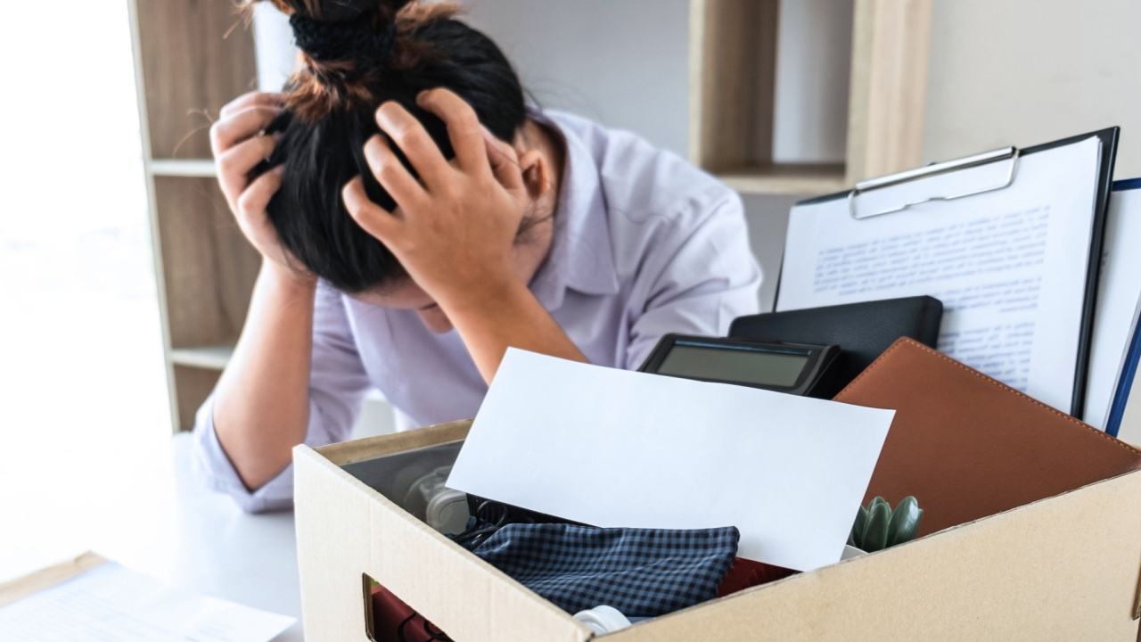 Stress of business woman employee intend to sending resignation letter to boss employer consider in order to contract for quit or layoff of job leaving from work, resignation concept.