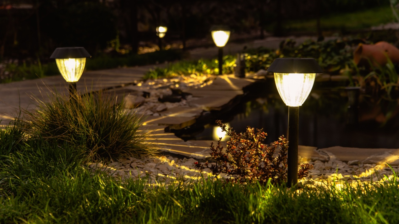 Decorative Small Solar Garden Light