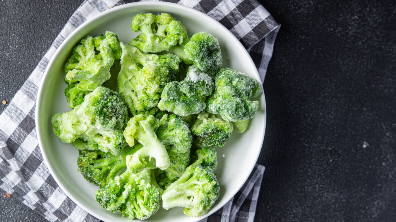 broccoli frozen vegetable meal food snack on the table copy space food background rustic top view