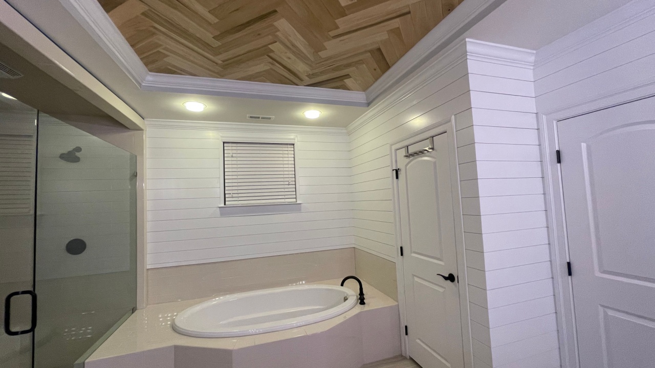 Accent wall, board and batten