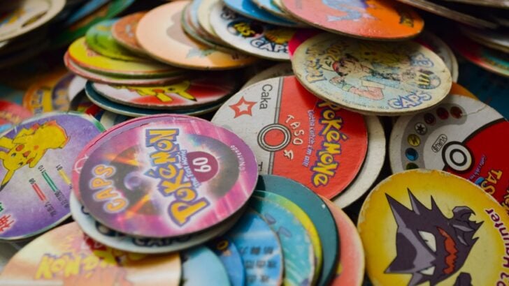 18 Unforgettable Quirks Every 90s Kid Remembers