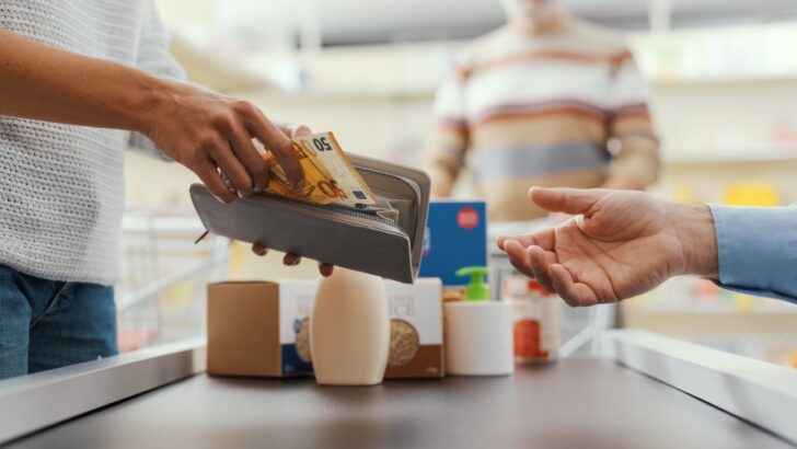 15 Strategies to Afford Your Living Expenses More Easily