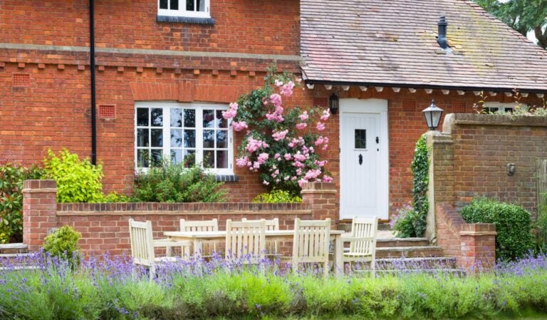 Best Tradesman Websites for Home Improvement Leads in the UK — The Platforms Powering Britain’s Home and Garden Industry