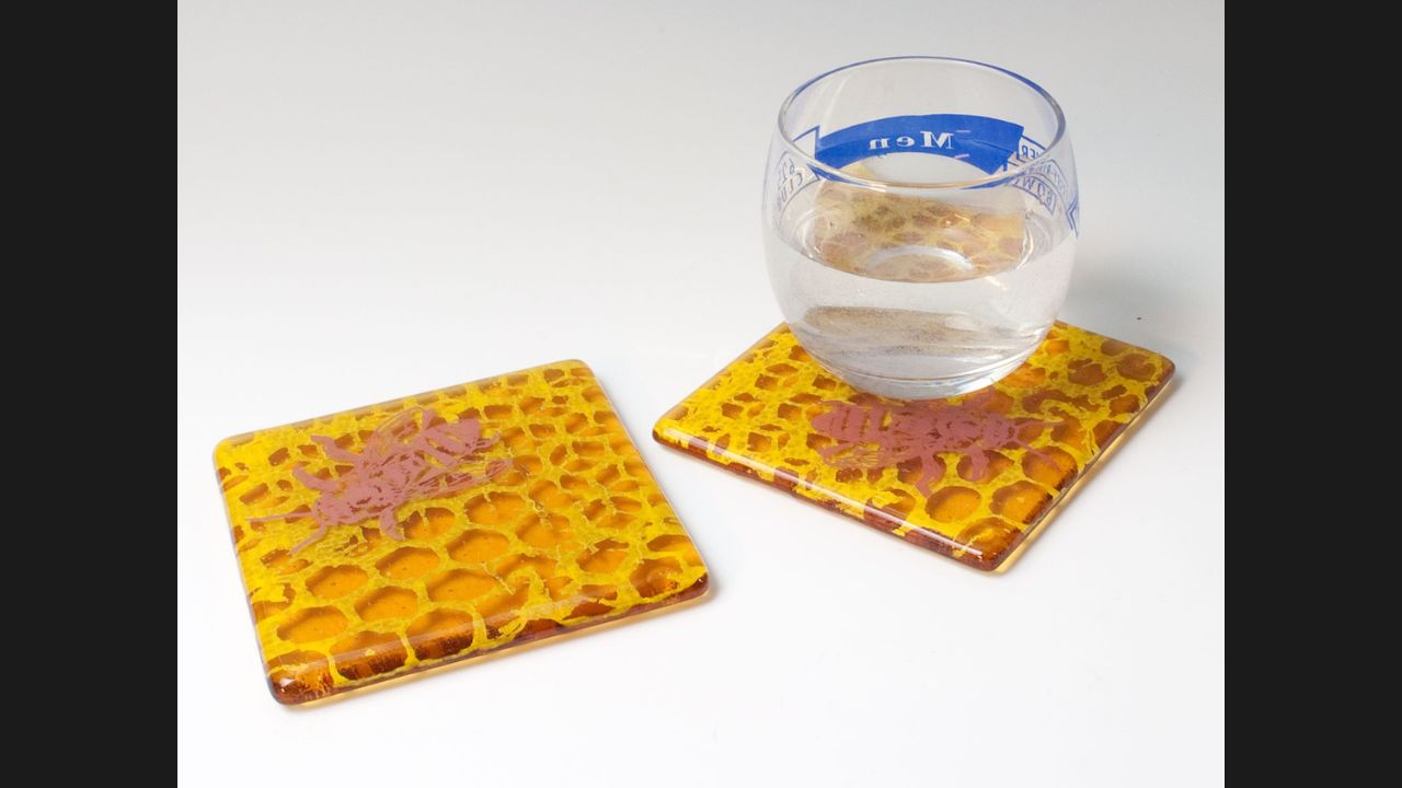 bee coaster