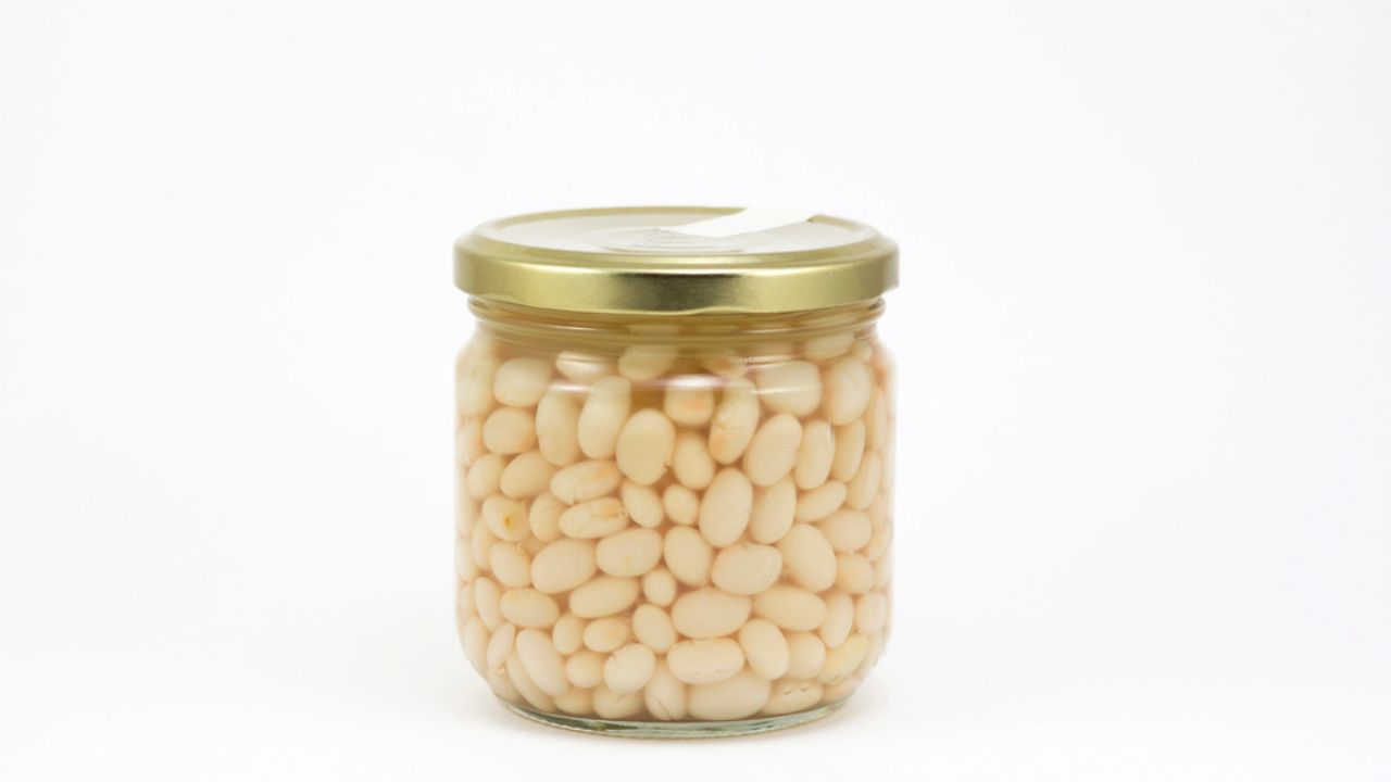 Canned beans in a glass jar, 
