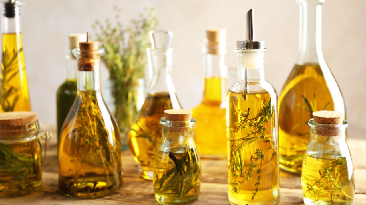 Composition of bottles with oil