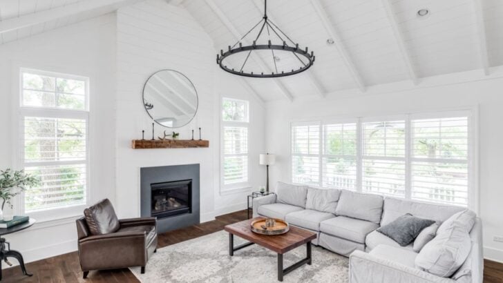 Too Much Shiplap? 11 Overused Farmhouse Trends to Retire