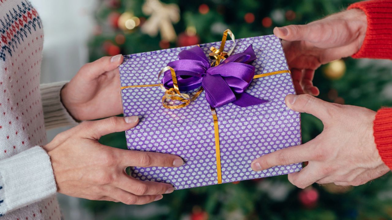 Giving present