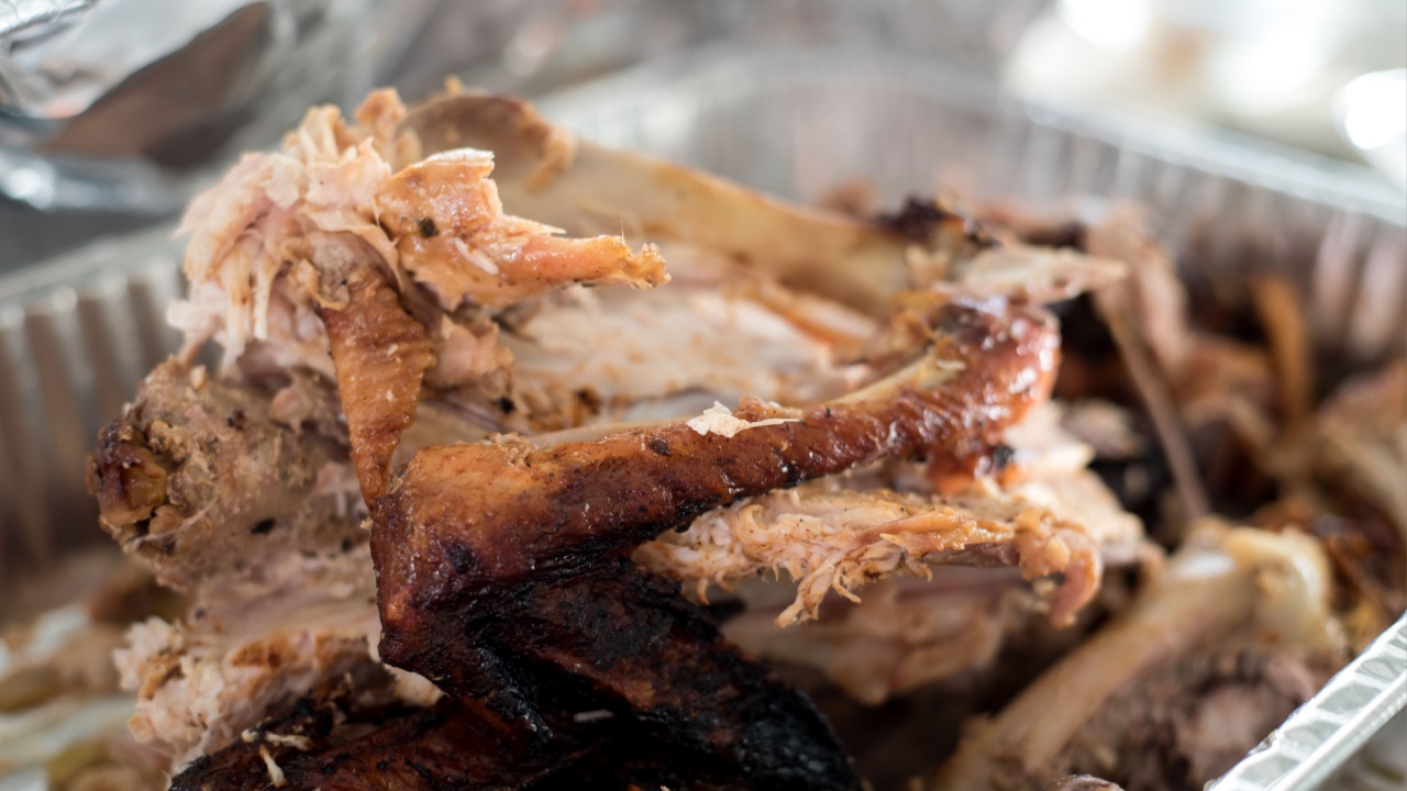 Pulled Turkey in aluminum tray