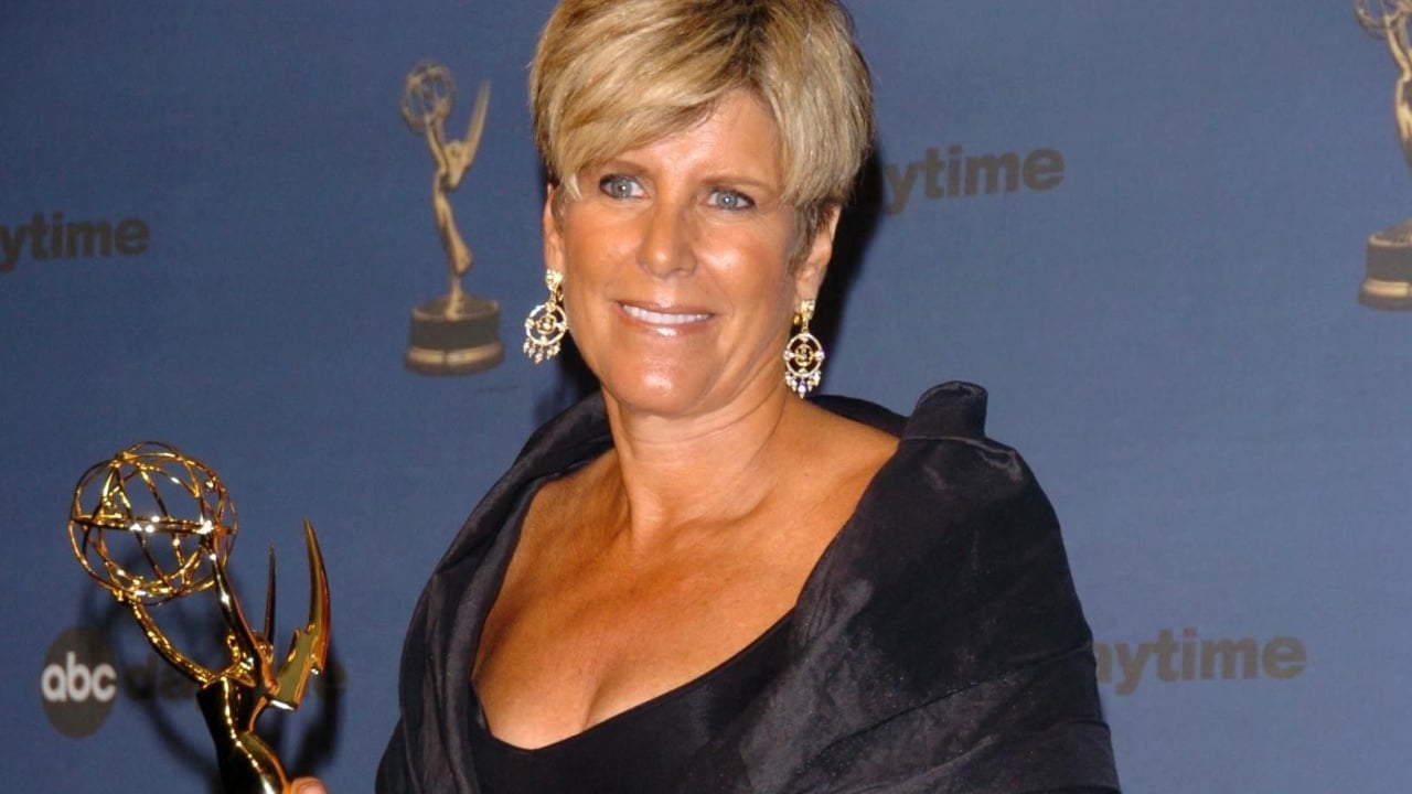 HOLLYWOOD - APRIL 28: Suze Orman in the press room at The 33rd Annual Daytime Emmy Awards at Kodak Theatre on April 28, 2006 in Hollywood, CA.