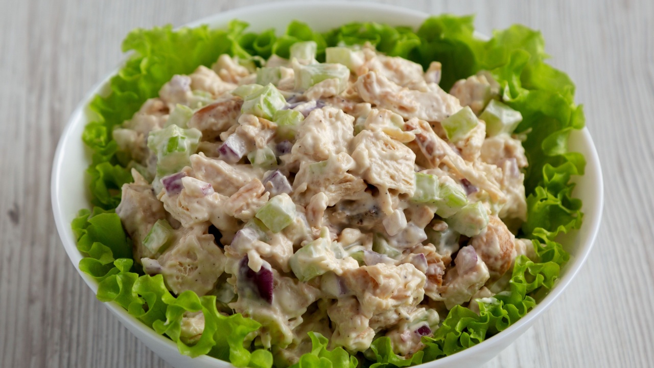 Greek salad with grilled chicken with herbed vinaigrette dressing