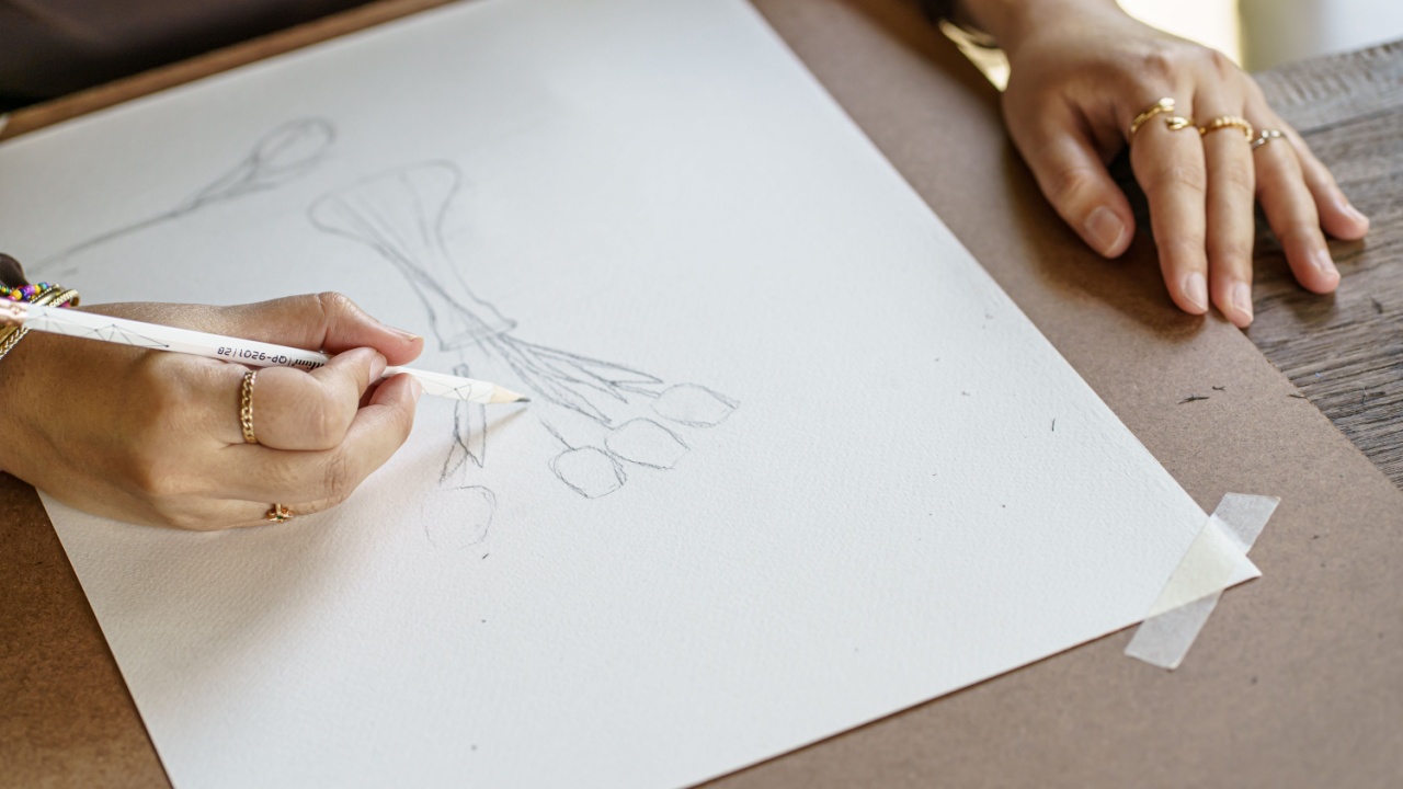 Artist drawing by pencil. woman drawing sketching Art Painting For Beginners hobby art therapy.