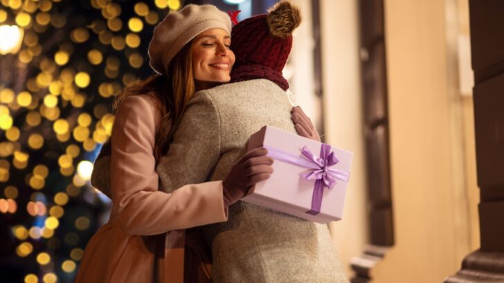 12 Items That Can Thoughtfully Regifted