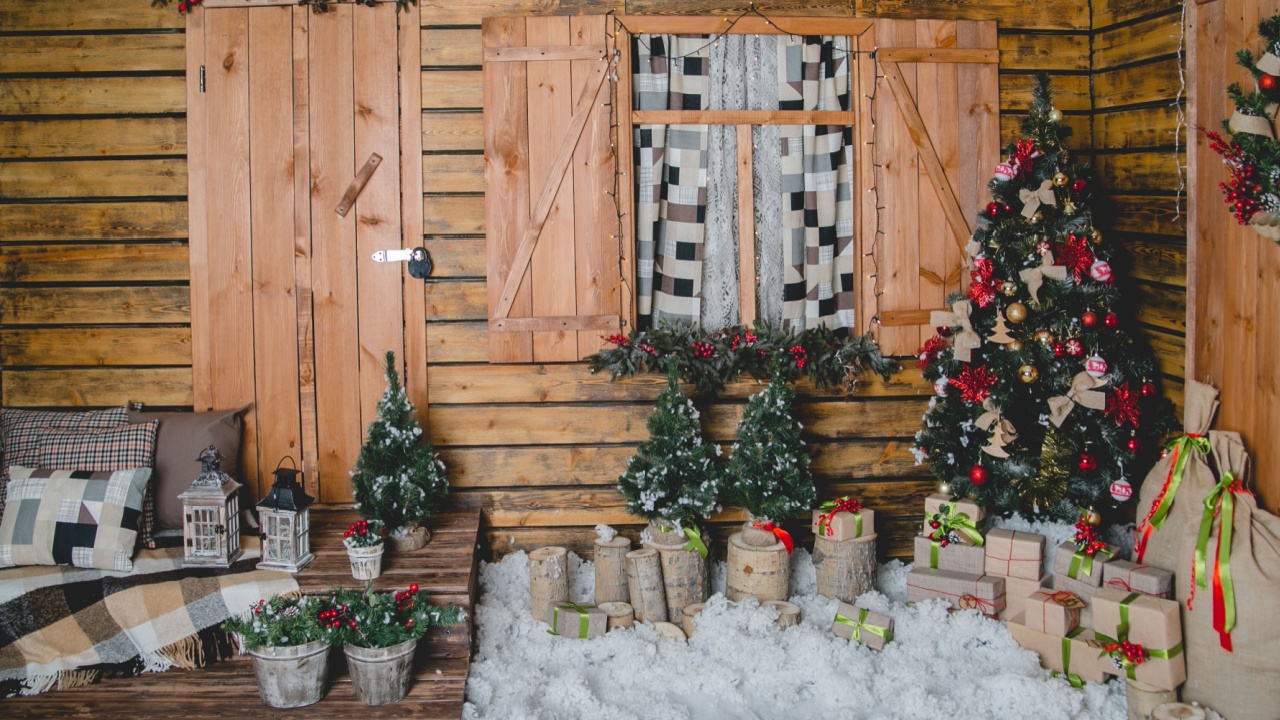 beautiful living room decorated for Christmas