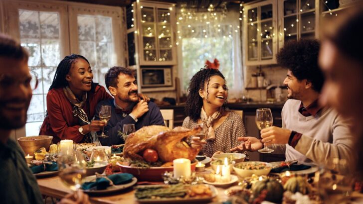 I&rsquo;m a Professional Cleaner and Mom of Three &mdash; Here&rsquo;s the 7-Day Thanksgiving Cleaning Plan Every Host Needs