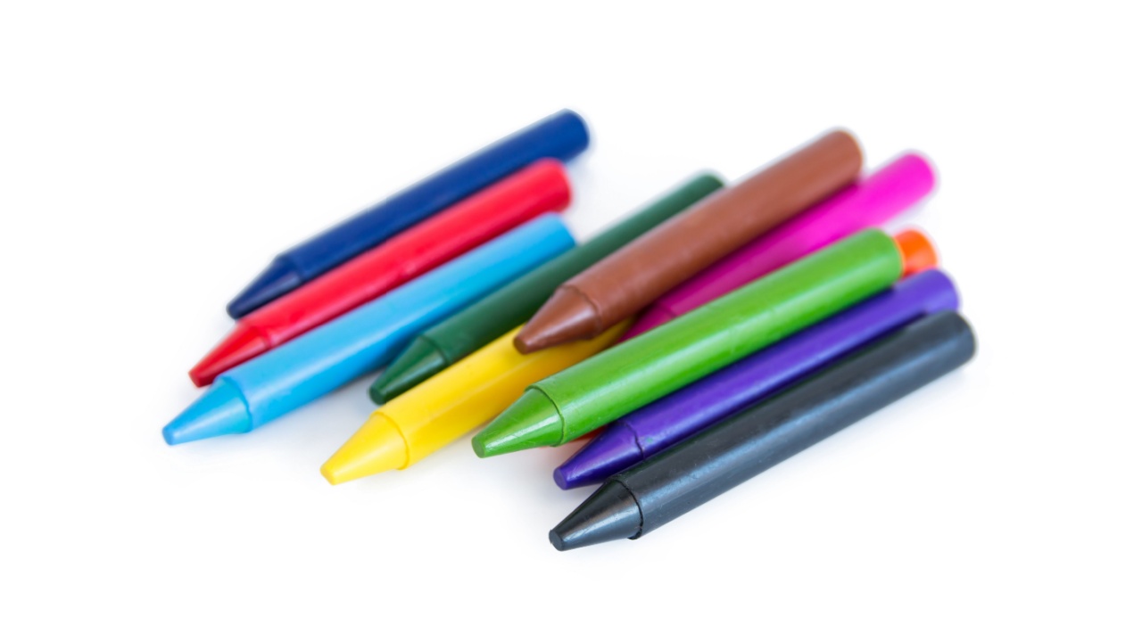 Colorful wax crayons isolated on white background. clipping path